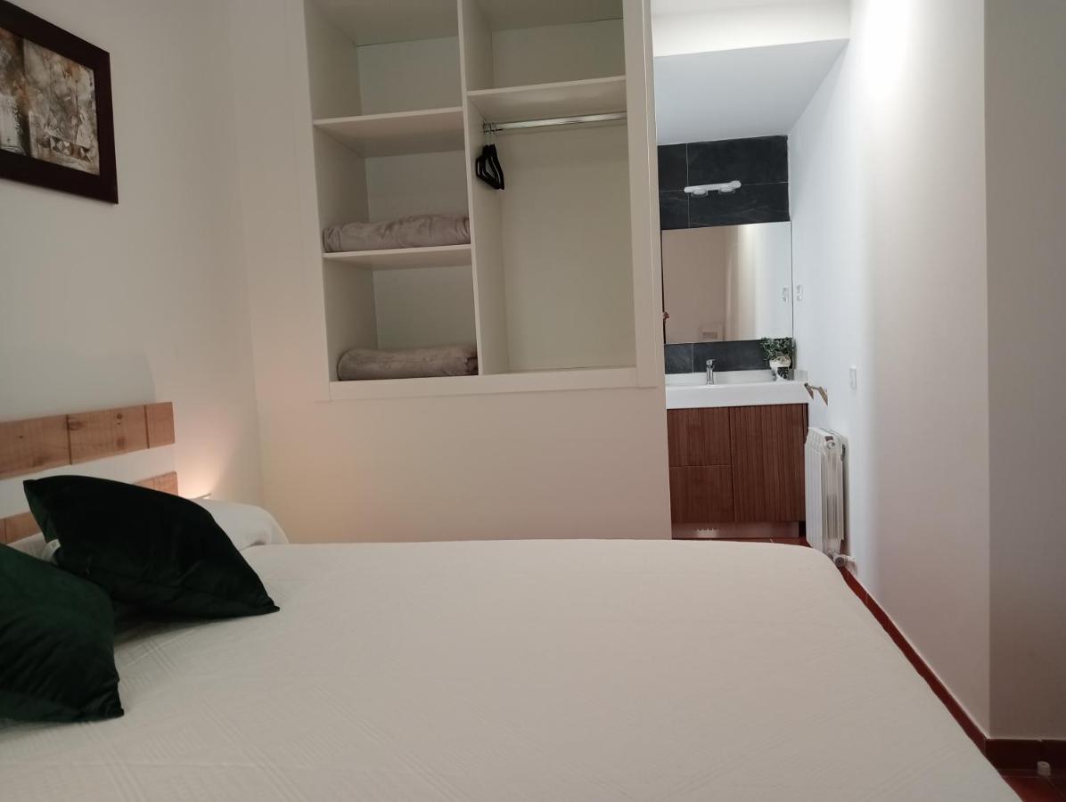 Apartamentos La Piedra En Pleno Centro Historico Con Dos Dormitorios Y Dos Banos Nájera Exterior foto