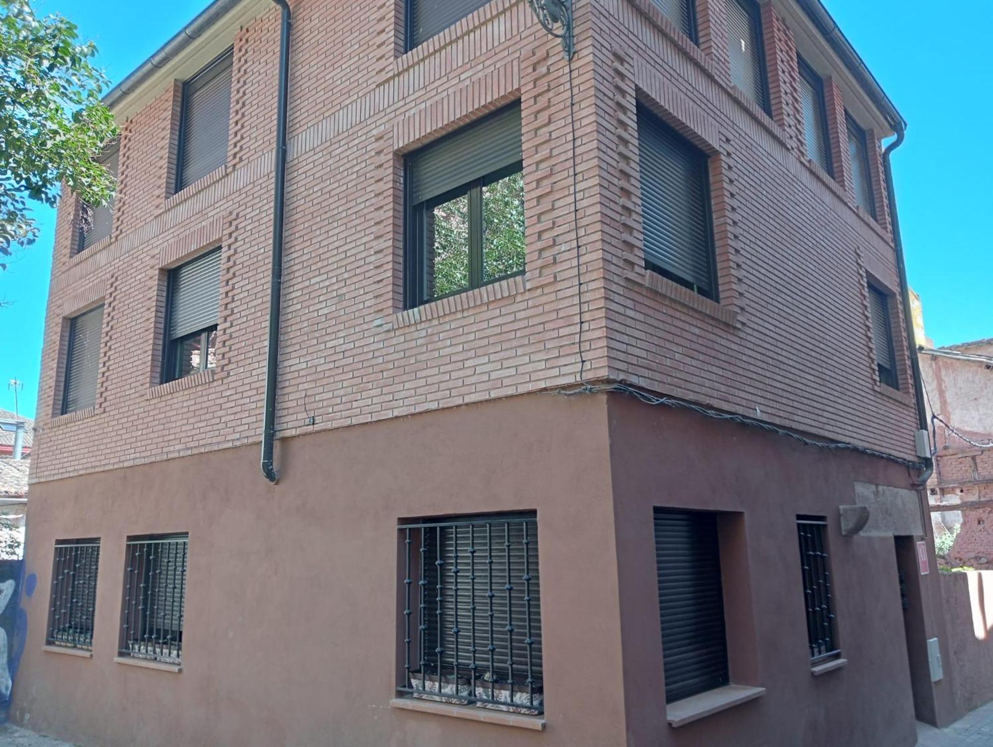 Apartamentos La Piedra En Pleno Centro Historico Con Dos Dormitorios Y Dos Banos Nájera Exterior foto